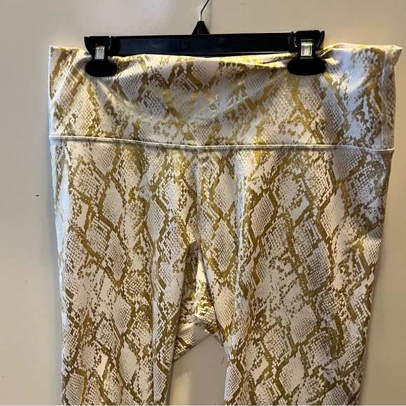 Fabletics Gold and White Snake Pattern Leggings - Picture 7 of 13